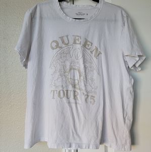 Queen Tour Relaxed T Shirt